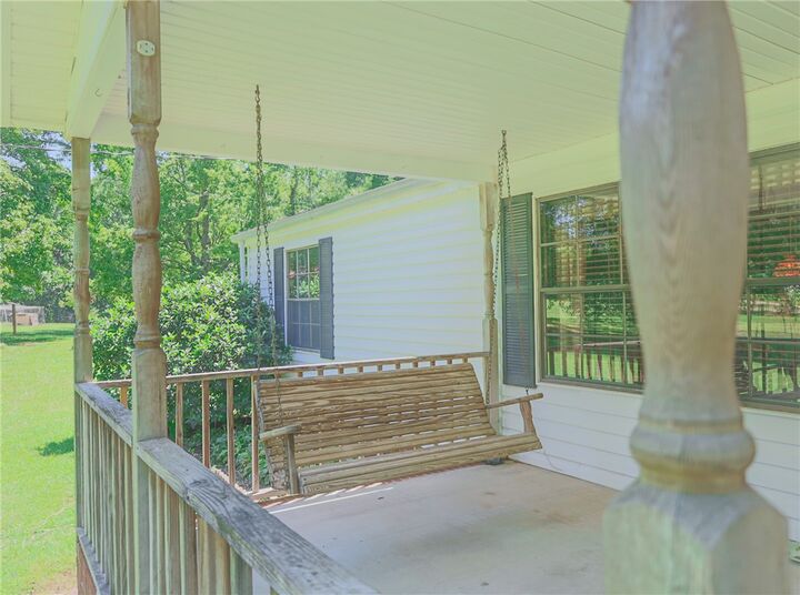 Property Photo: 530 Farmer Street SC 29684