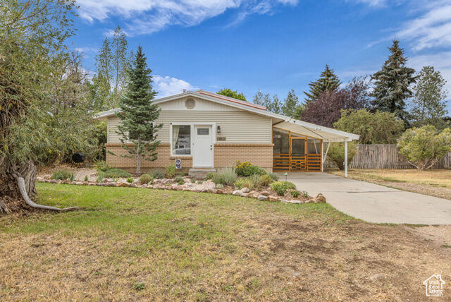 Property Photo: 120 E 300 N UT 84036
