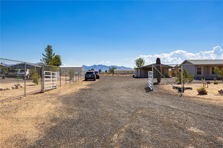 Property Photo: 4206 N Cordes Road AZ 86413