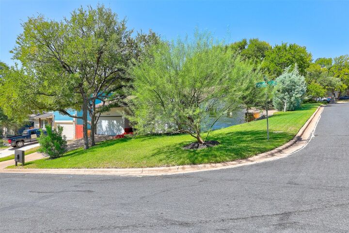 Property Photo: 12208 Forsythe Drive TX 78759