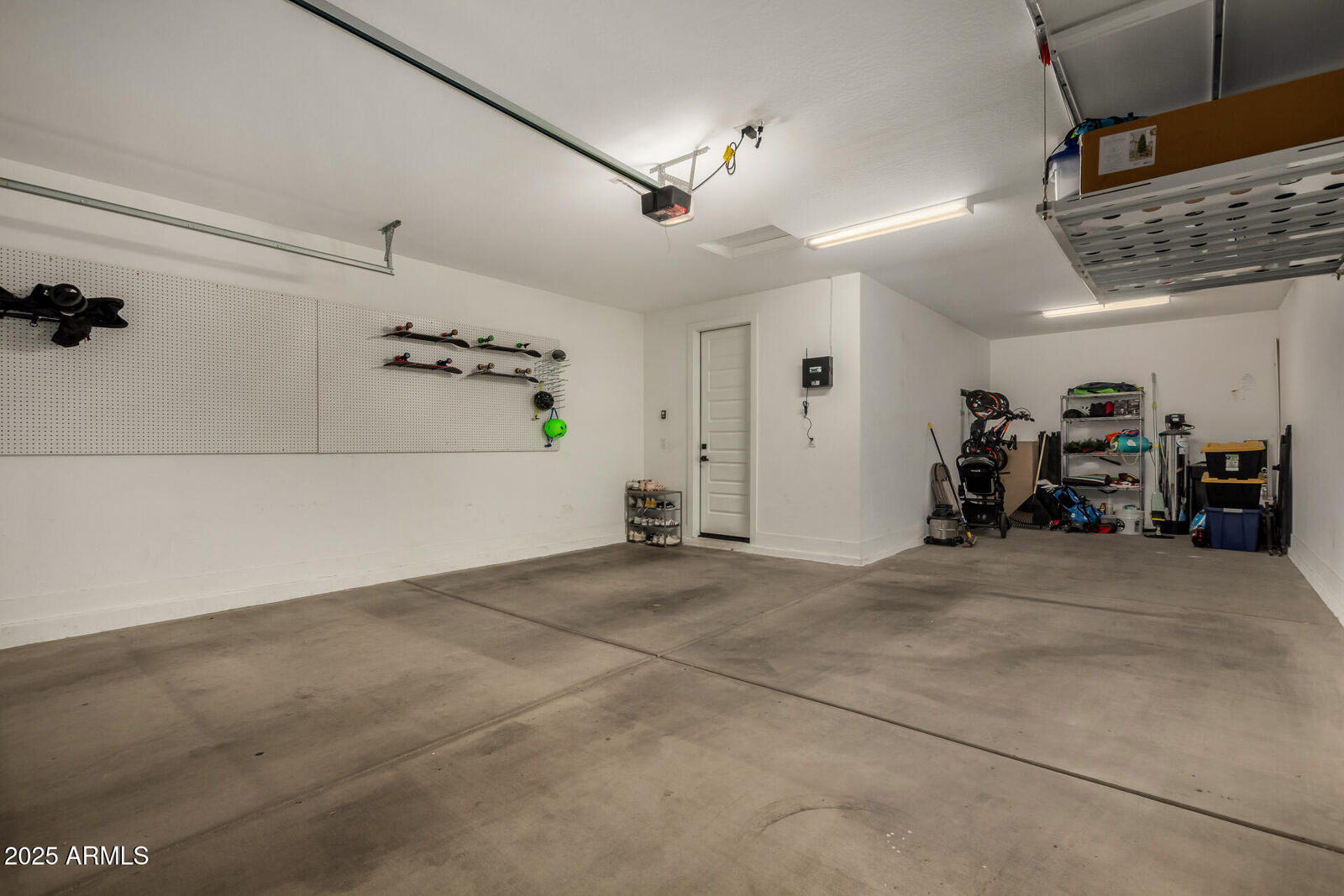 Property Photo:  9810 E Resistance Avenue  AZ 85212 