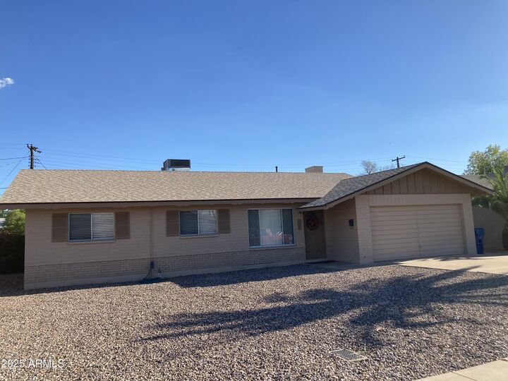 233 E Erie Drive  Tempe AZ 85282 photo