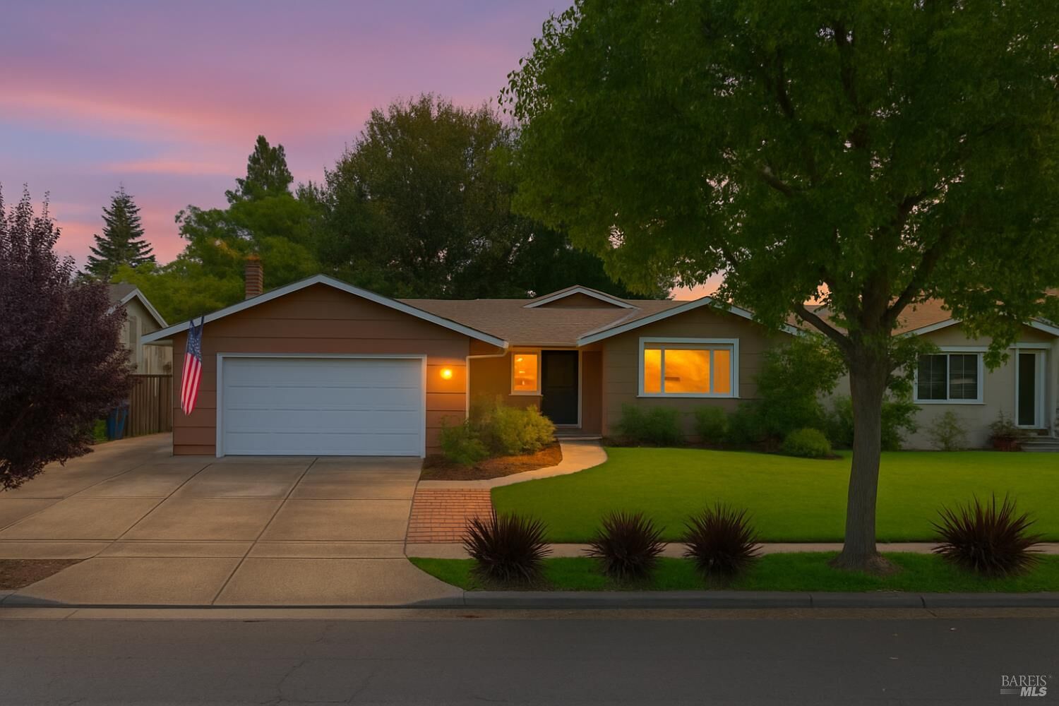 Property Photo: 1605 Sequoia Street CA 94558