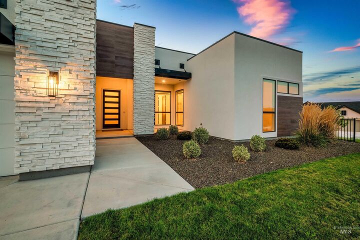 3024 E Parulo Drive  Meridian ID 83642 photo