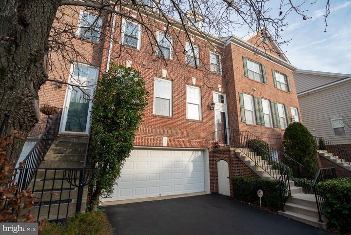 Property Photo: 4777 Thornbury Drive VA 22030