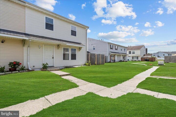 Property Photo: 10 Longbow Court NJ 08081