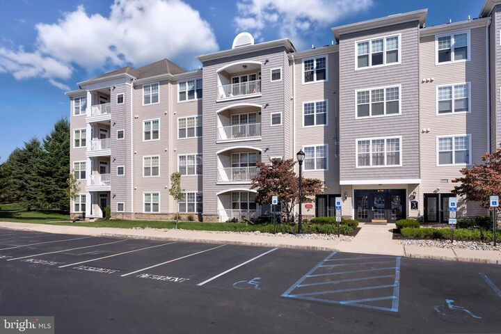 313 Masterson Court  Ewing NJ 08618 photo
