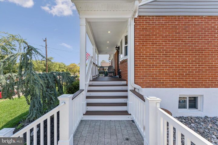 Property Photo:  1911 Radford Drive  VA 22191 