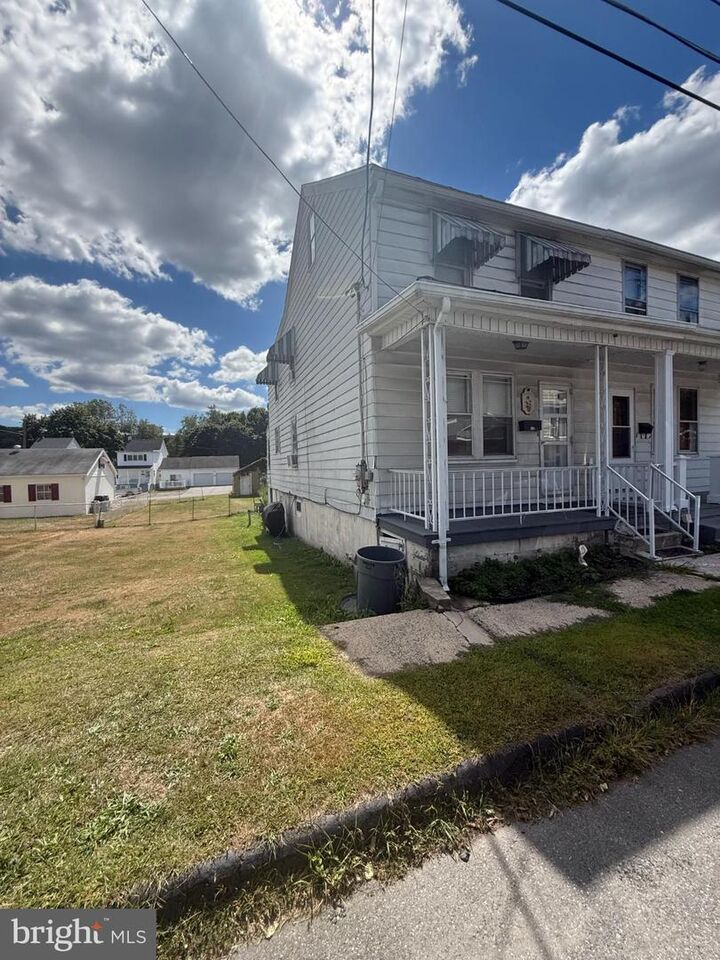 Property Photo:  806 Park Avenue Avenue  PA 17965 