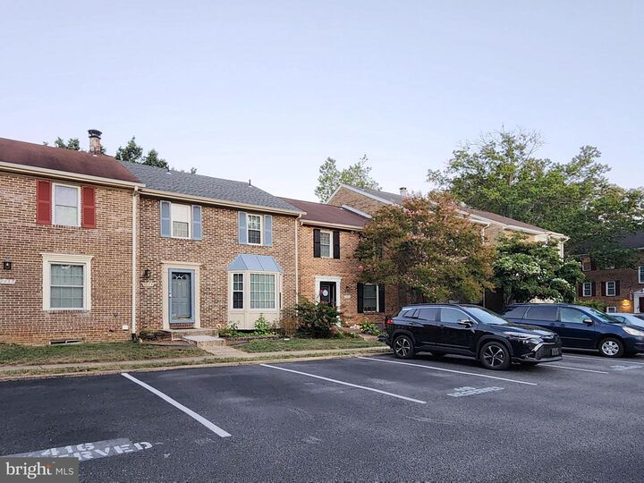Property Photo: 7035 Leewood Forest Drive VA 22151