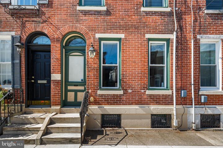 Property Photo: 2354 E Norris Street PA 19125