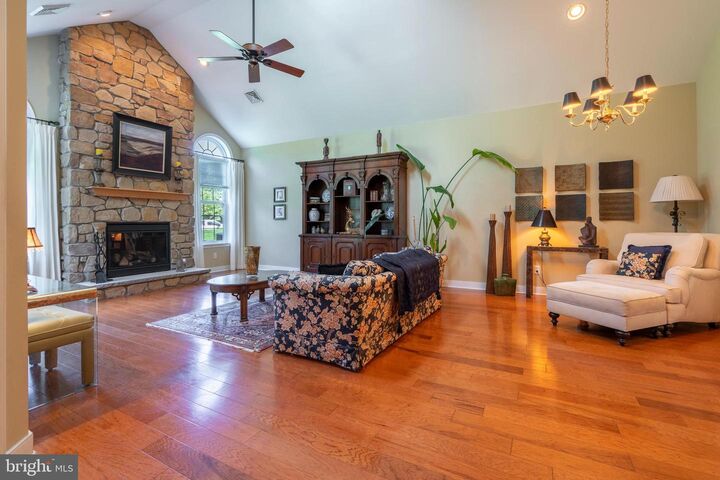 Property Photo: 1127 Burgundy Circle PA 18073