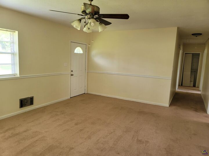 Property Photo:  605 S Pleasant Hill Road  GA 31088 