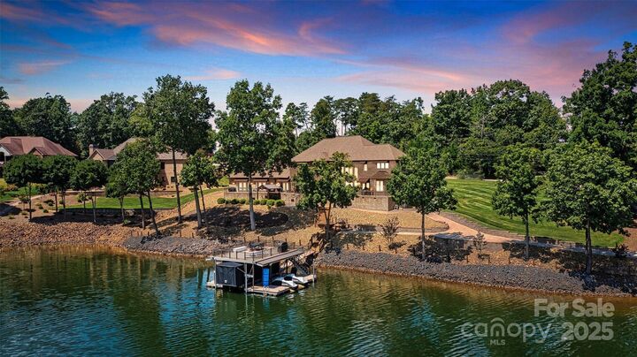 Property Photo: 4202 54th Avenue NE NC 28601