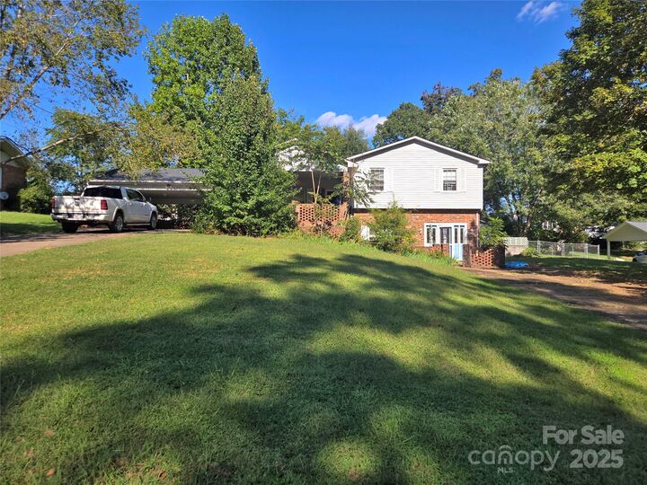 Property Photo:  139 Vista Drive  NC 28043 