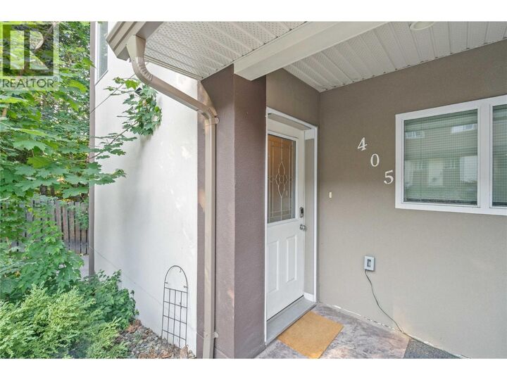 Property Photo:  1449 1 Avenue Northeast 405  BC V1E 0C4 