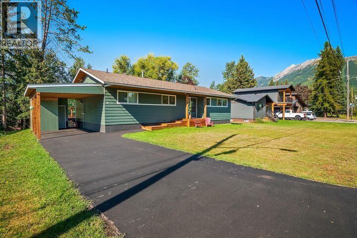 Property Photo: 31 Elkview Drive BC V0B 1M3