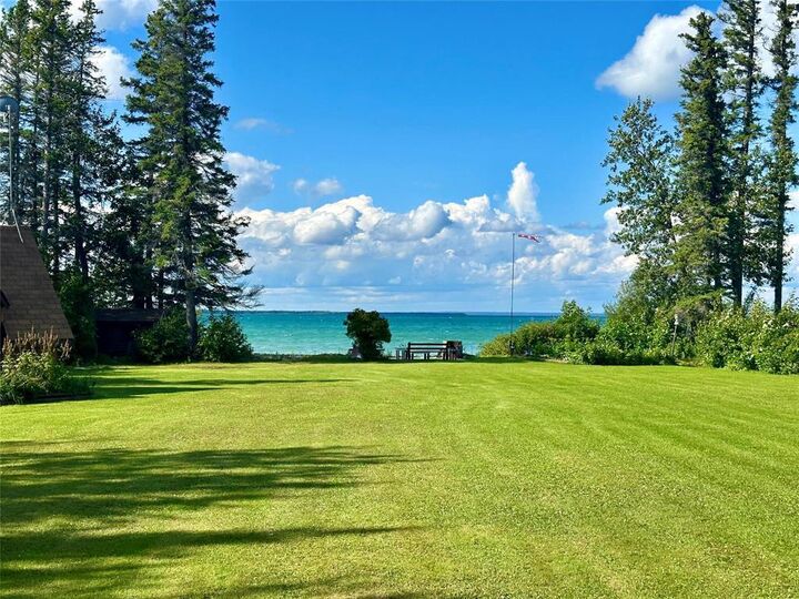 Property Photo: 114 Sailboat Road MB R9A 1L5