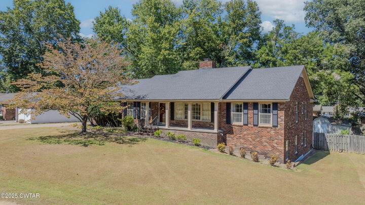 733 Carlton Street  Brownsville TN 38012 photo
