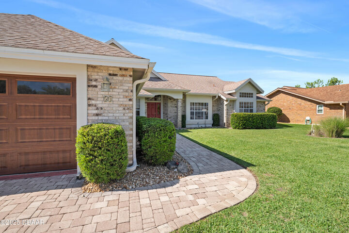 Property Photo: 51 Kingsley Circle FL 32174