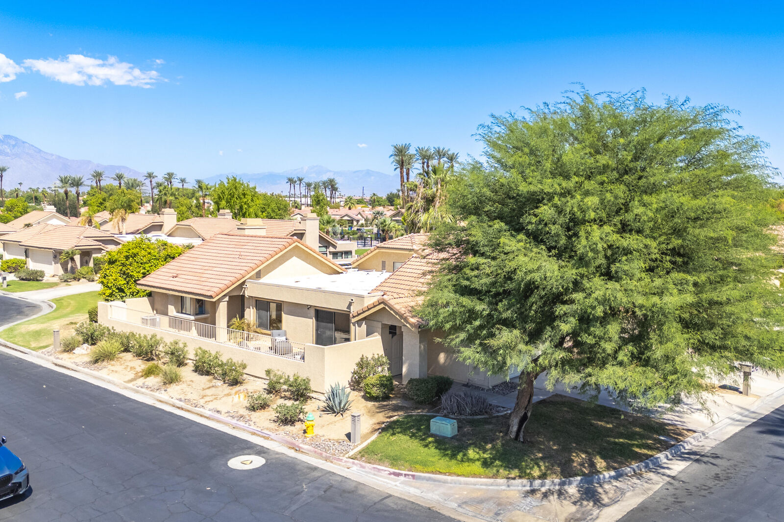 Property Photo: 103 Verde Way CA 92260