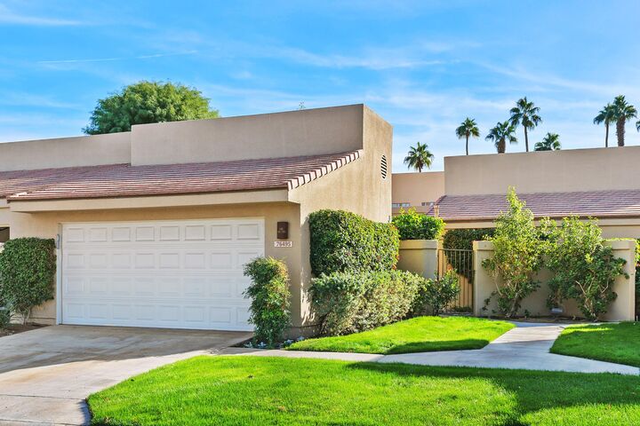 Property Photo: 76495 Daffodil Drive CA 92211