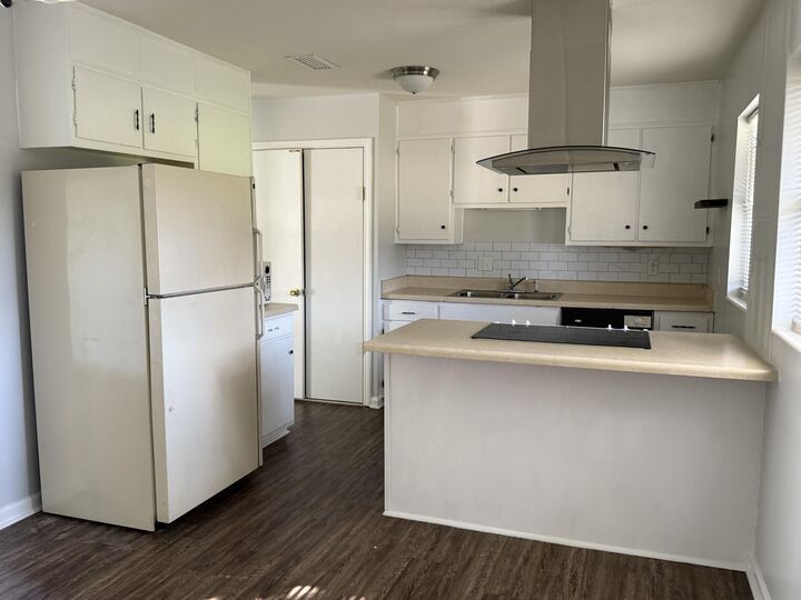 Property Photo: 228 NW Martisa Road FL 32548