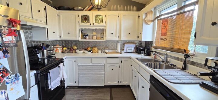Property Photo: 1736 61 Street NW AB T6L 1N2