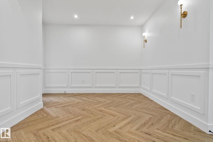 Property Photo: 2904 1 Avenue SW AB T6X 3E2