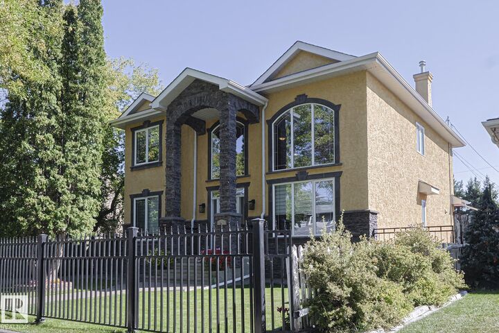 10731 150 Street NW  Edmonton AB T5P 1R4 photo
