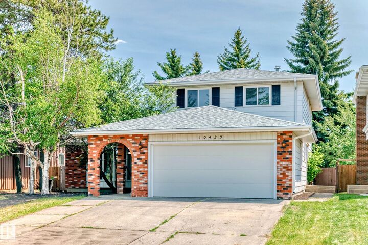 10423 35 Avenue NW  Edmonton AB T6J 2M8 photo