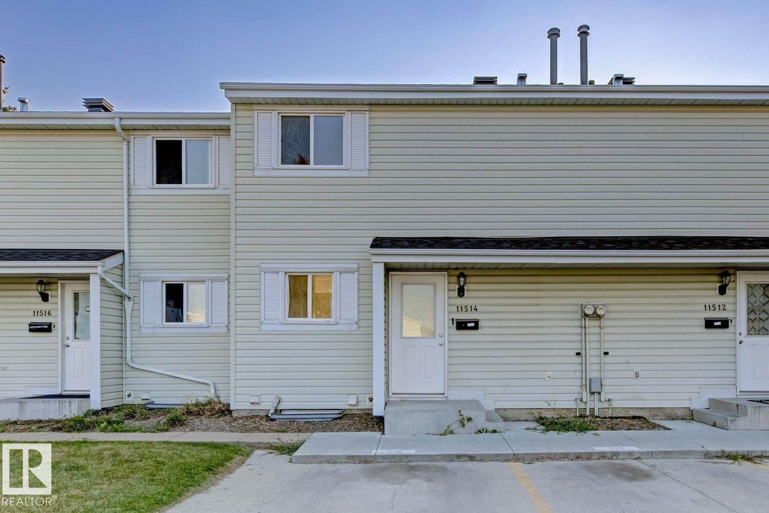 Property Photo: 11514 139 Avenue NW AB T5X 3L4