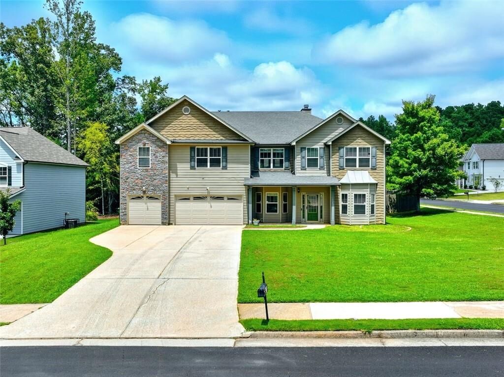 Property Photo: 4001 Riverchess Drive SW GA 30331
