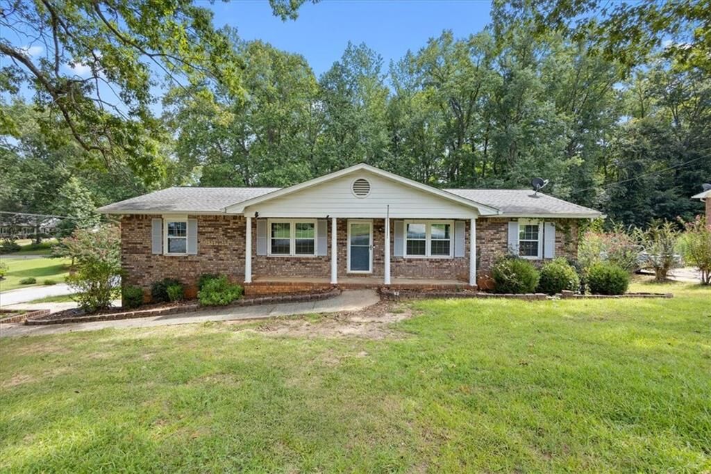 Property Photo: 5571 Christi Drive GA 30135