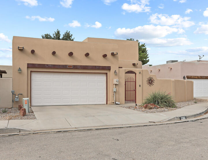 Property Photo: 2260 Calle De Alifas SW NM 87031