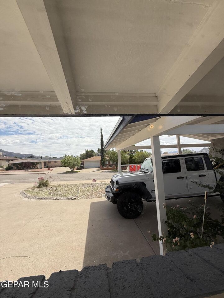 Property Photo: 313 Clairemont Road TX 79912