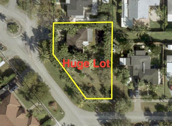 Property Photo: 3321 SW 68th Ave FL 33155