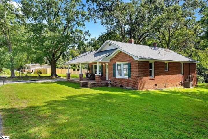 Property Photo: 351 Sharpe Street SC 29388