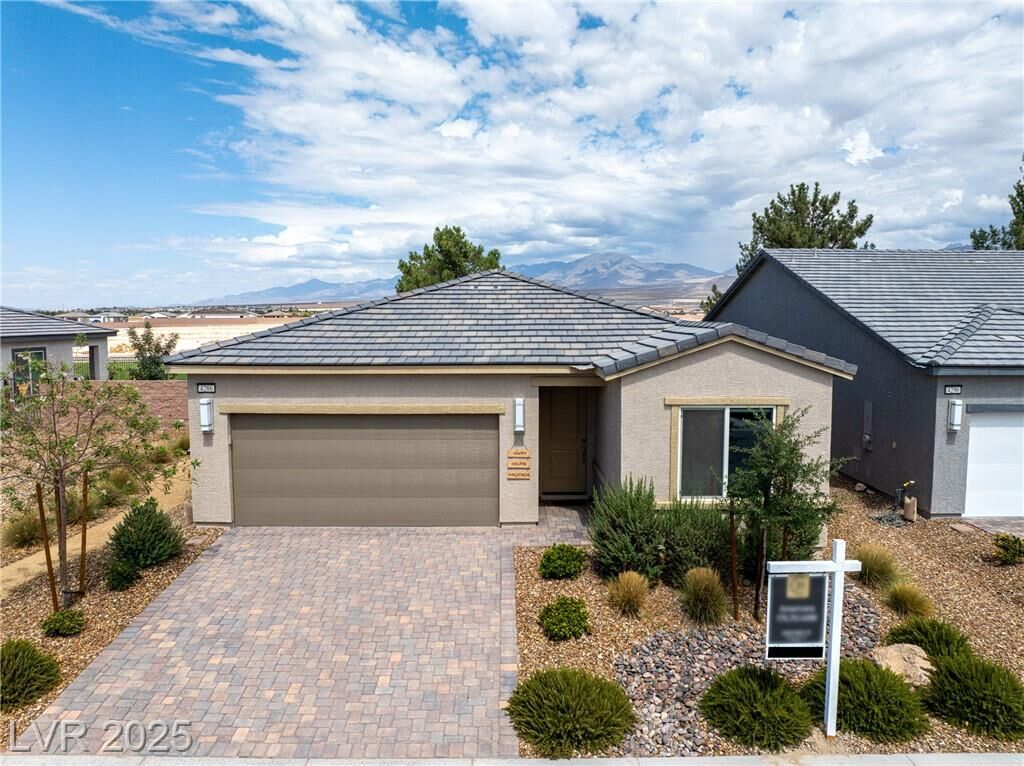 Property Photo: 4286 Cactus Canyon Drive NV 89061