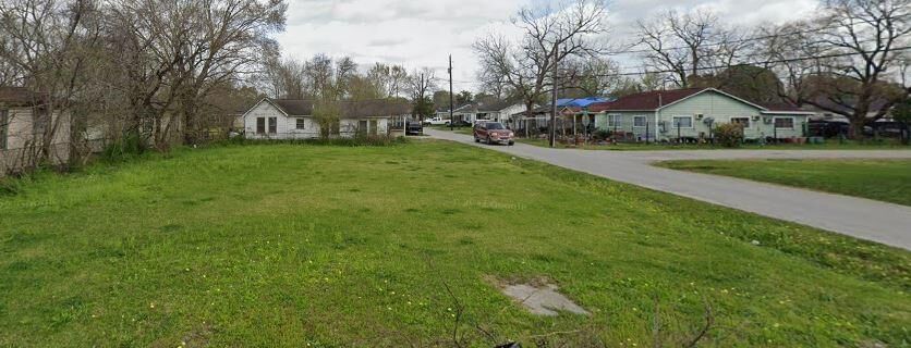 Property Photo: 3311 Kentucky Street TX 77026