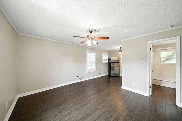 Property Photo:  1306 Taft Street 3  TX 77019 