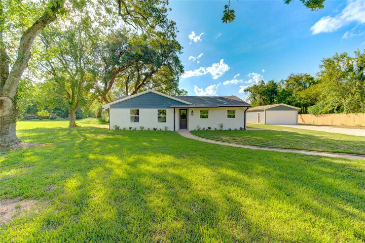Property Photo: 4223 Baron De Bastrop Street TX 77474