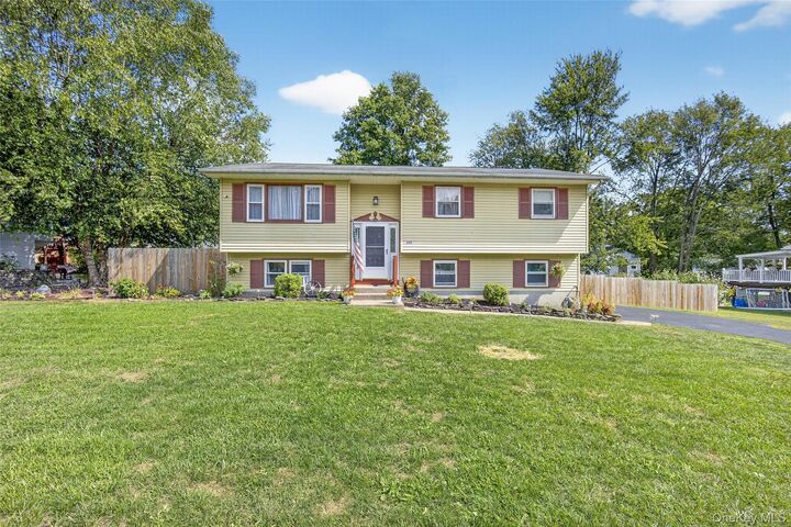 205 Oriole Drive  Montgomery NY 12549 photo