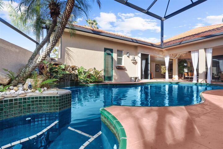 Property Photo:  3805 Saba Court  FL 33950 