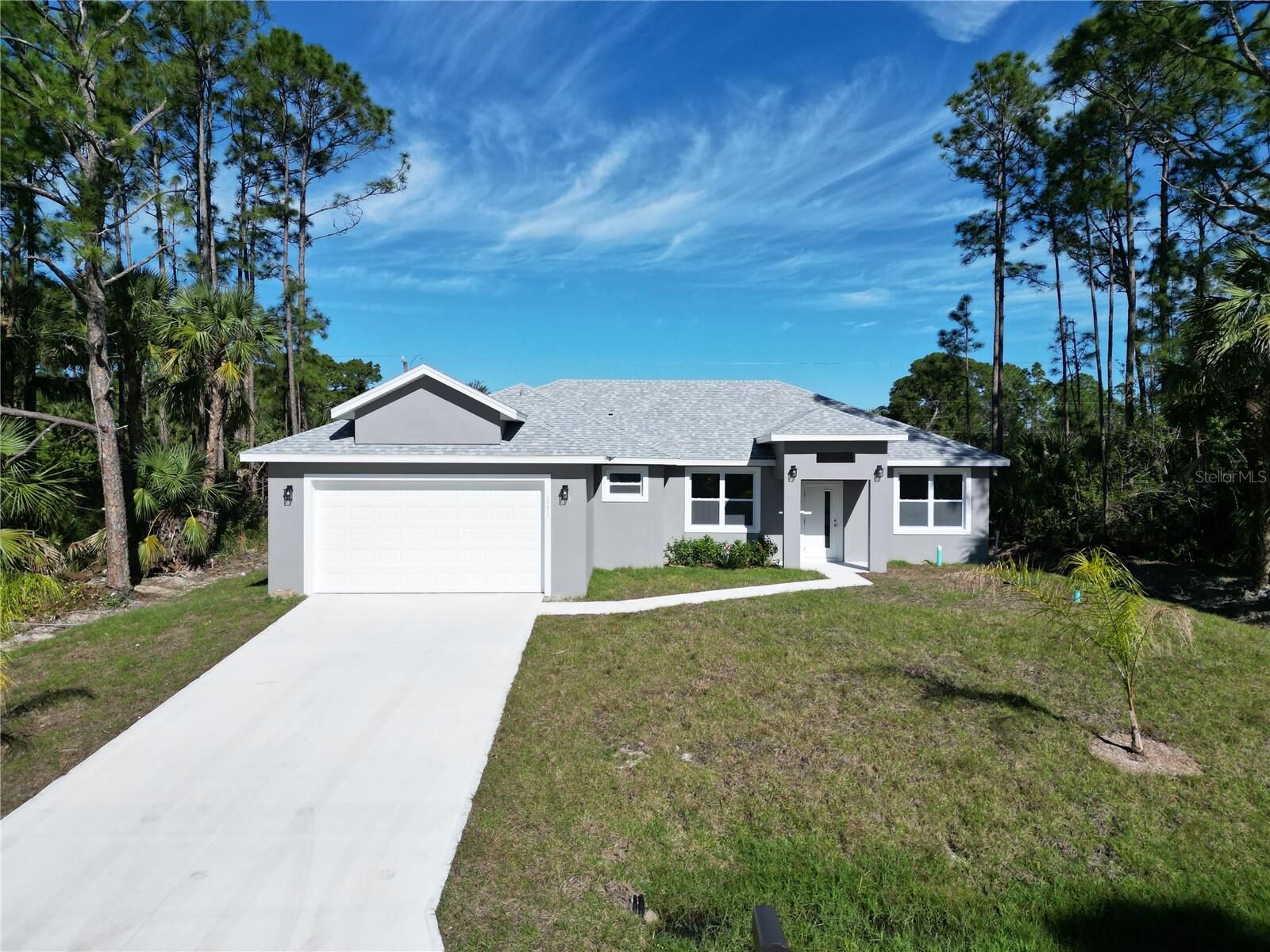 Property Photo: 1271 Hathaway Road SW FL 32908