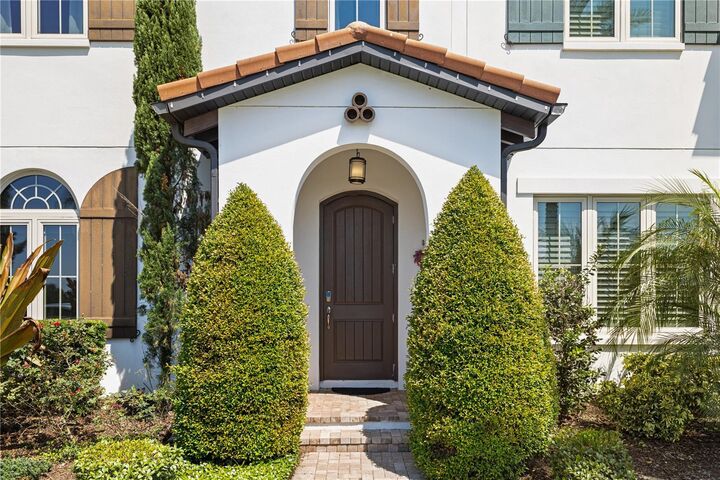 Property Photo: 8955 Lakeshore Pointe Drive FL 34787