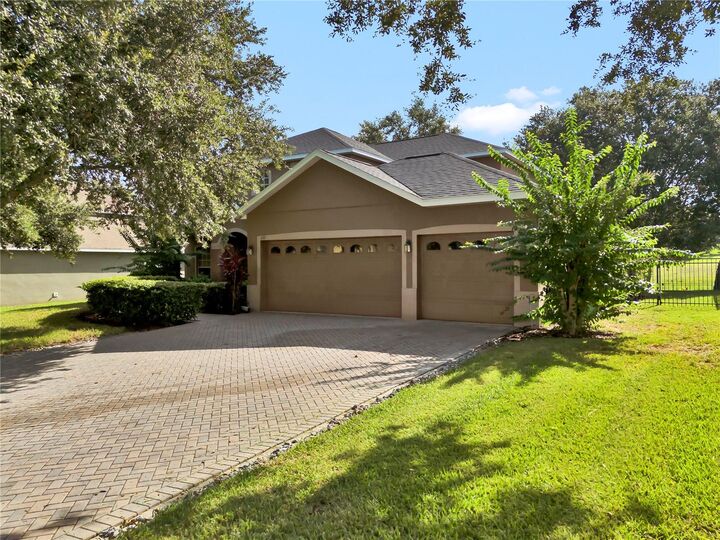 Property Photo: 1037 Truffles Court FL 32712