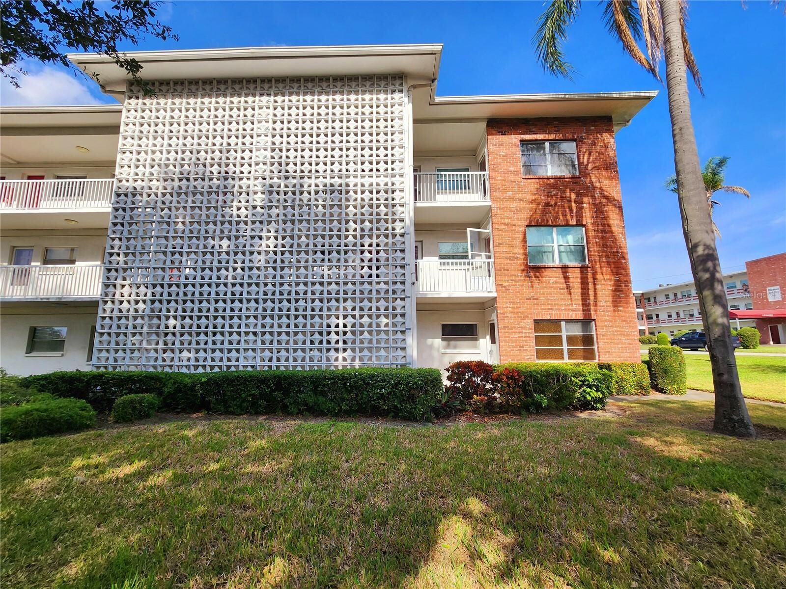 Property Photo: 5155 9th Avenue N 112 B FL 33710