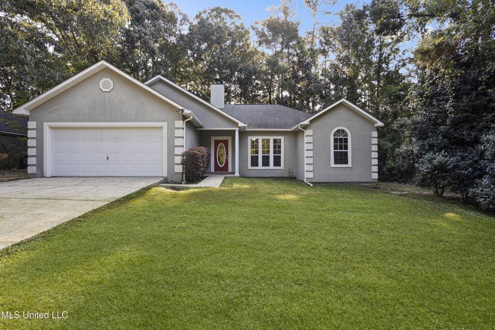 Property Photo:  8804 Boxwood Lane  MS 39553 