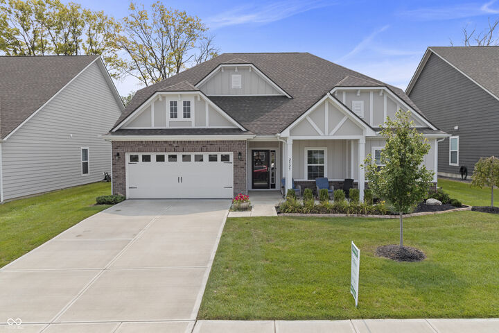 2525 Riviera Place  Greenwood IN 46143 photo